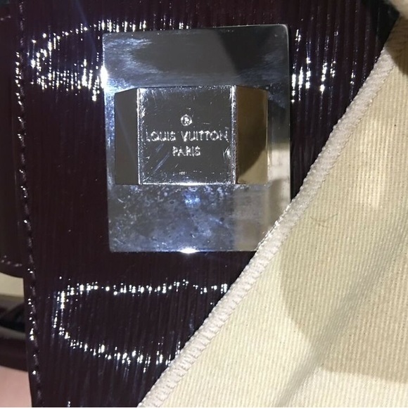 Authentic Louis Vuitton Prune Electric Epi leather - Picture 7 of 10